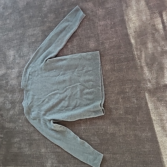 GAP Sweaters - Picture 7 of 10